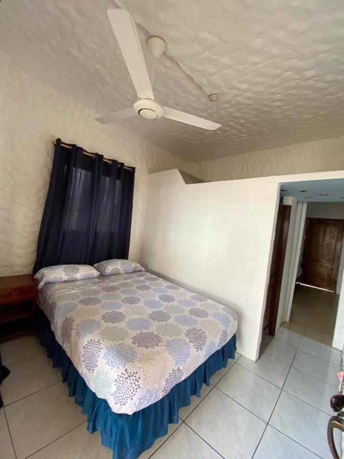 Casa de Heidi Hotel Puerto López Buitenkant foto